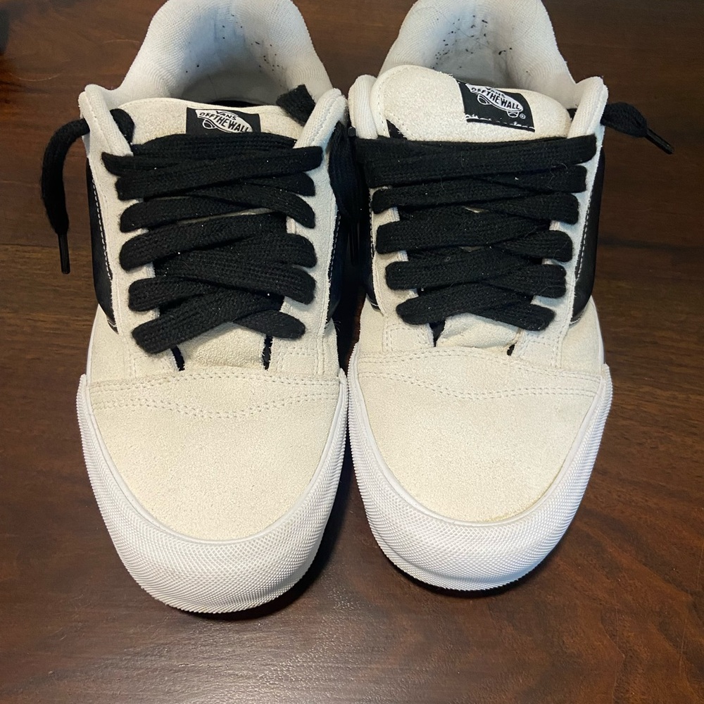 Vans Men's Black and White Sneakers